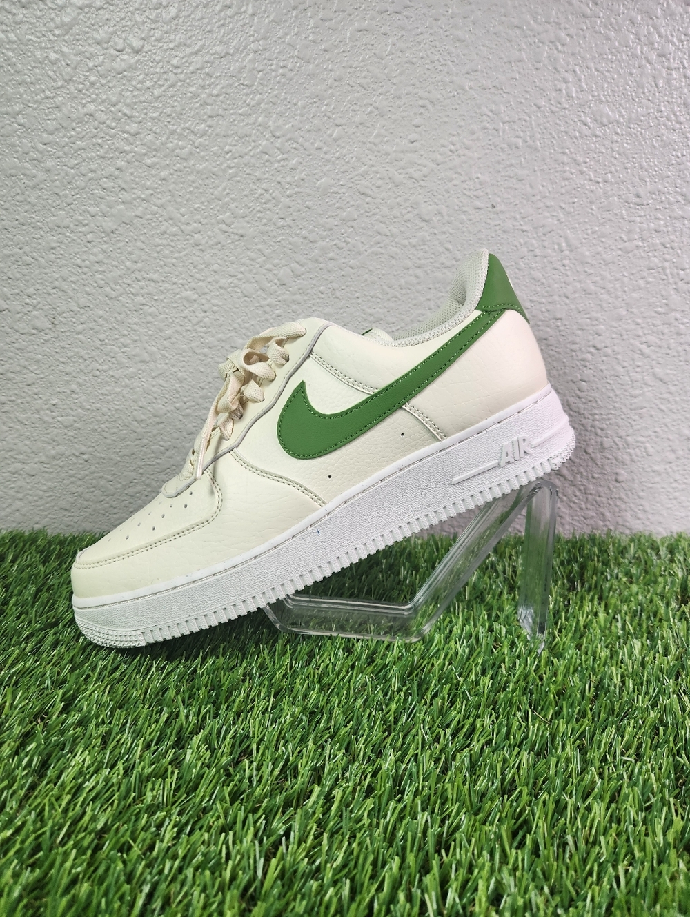 Nike Women's Air Force 1 '07 NN Size 9.5 Coconut Milk/Green |DV3808-102|